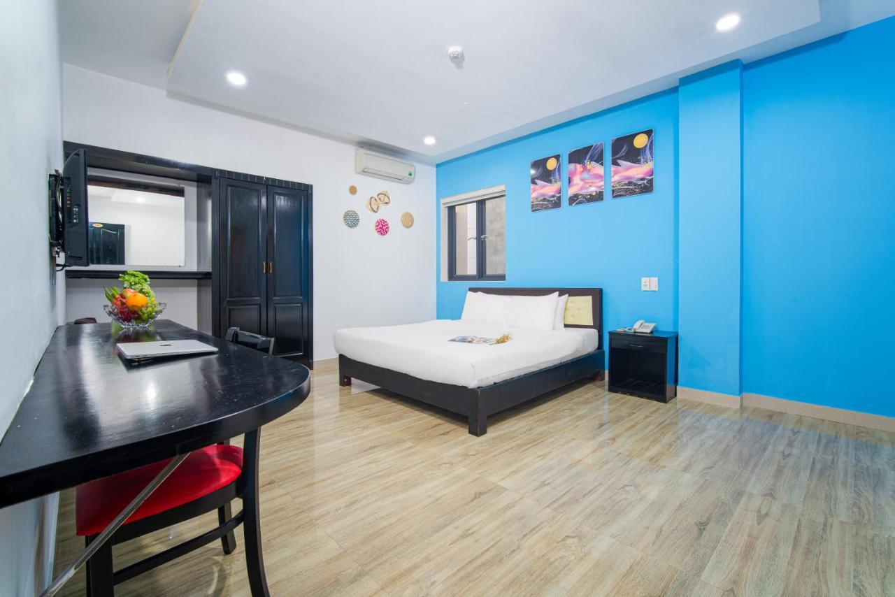 La Maison Danang Beach Hotel Extérieur photo