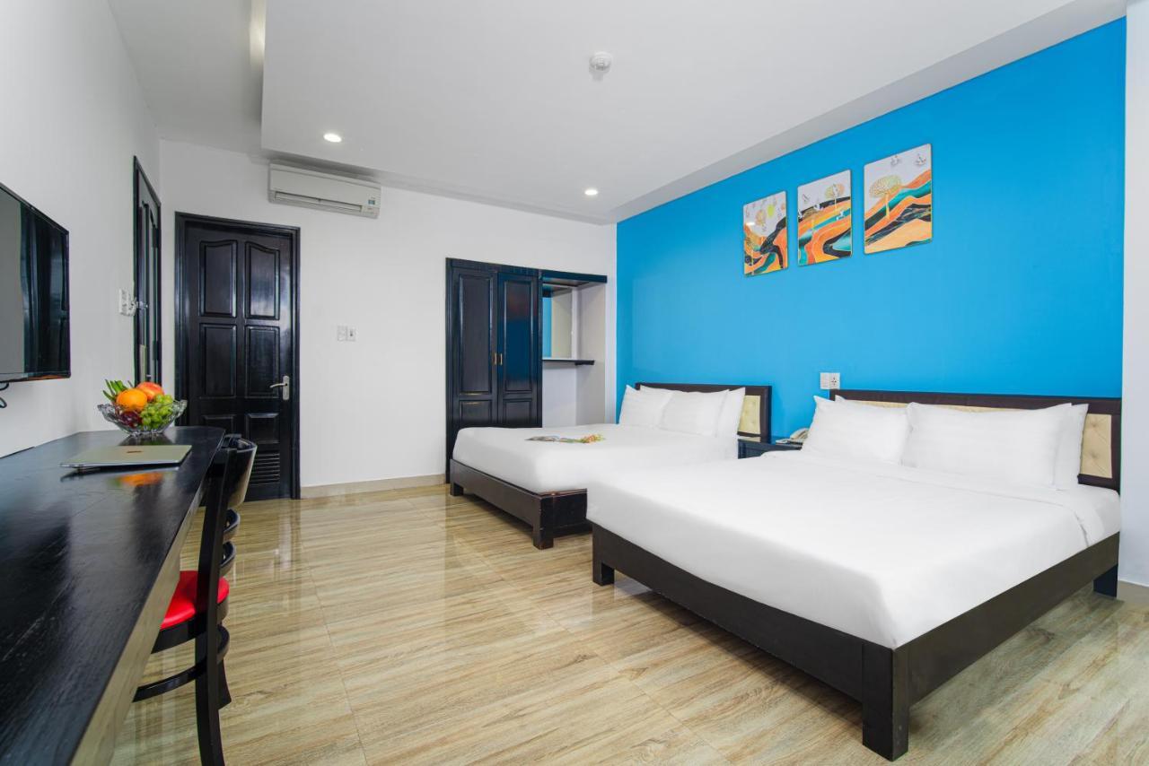 La Maison Danang Beach Hotel Extérieur photo