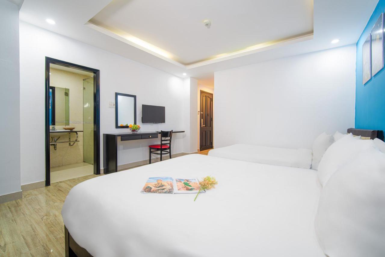 La Maison Danang Beach Hotel Extérieur photo