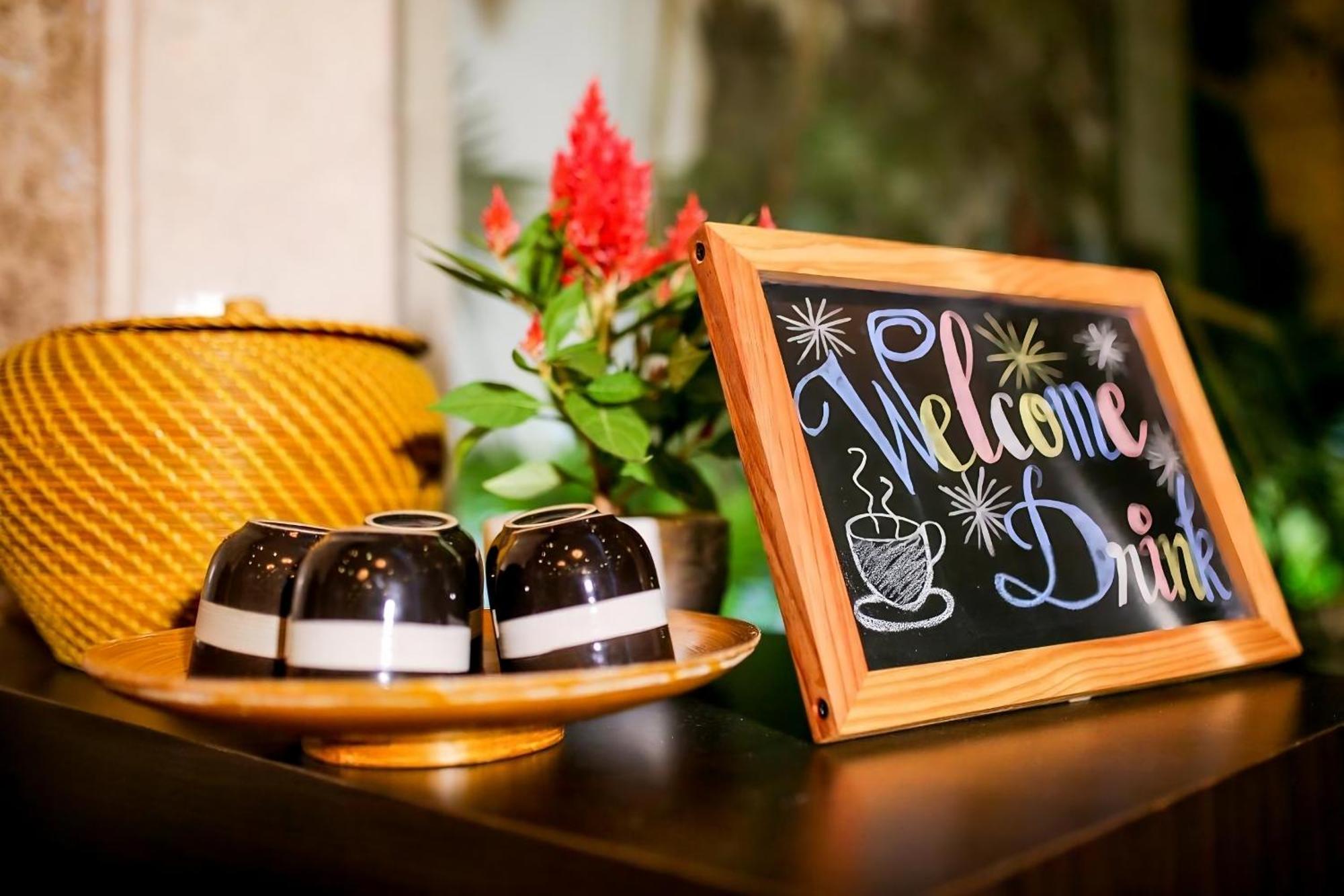 La Maison Danang Beach Hotel Extérieur photo