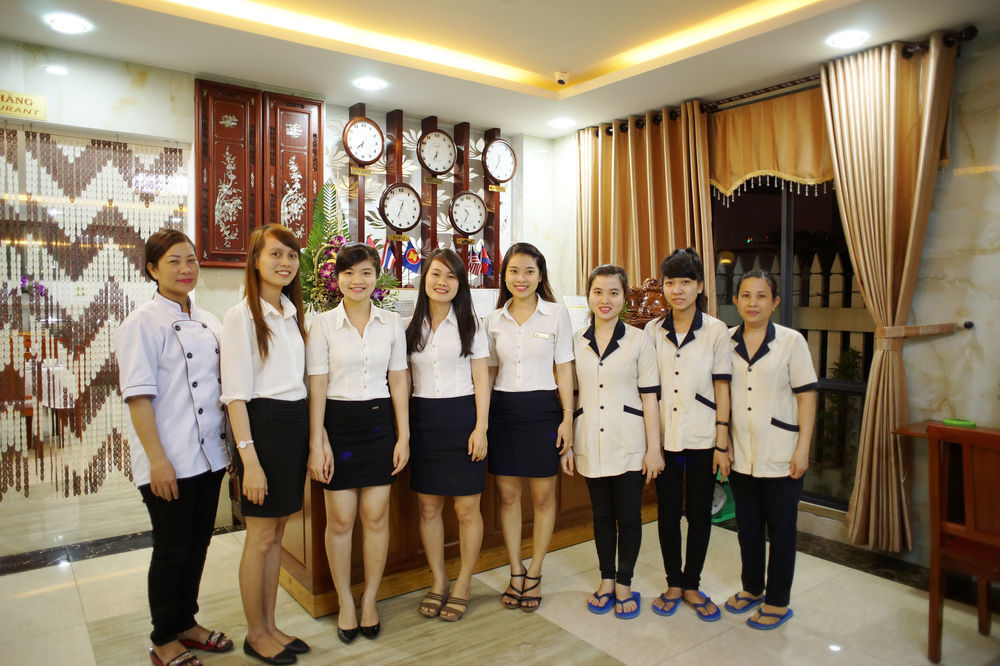 La Maison Danang Beach Hotel Extérieur photo