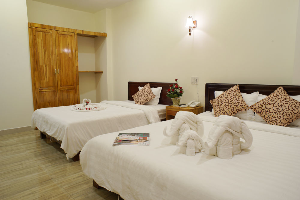 La Maison Danang Beach Hotel Extérieur photo