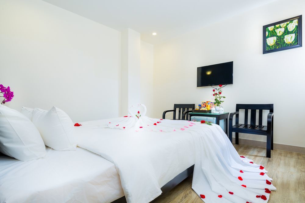 La Maison Danang Beach Hotel Extérieur photo